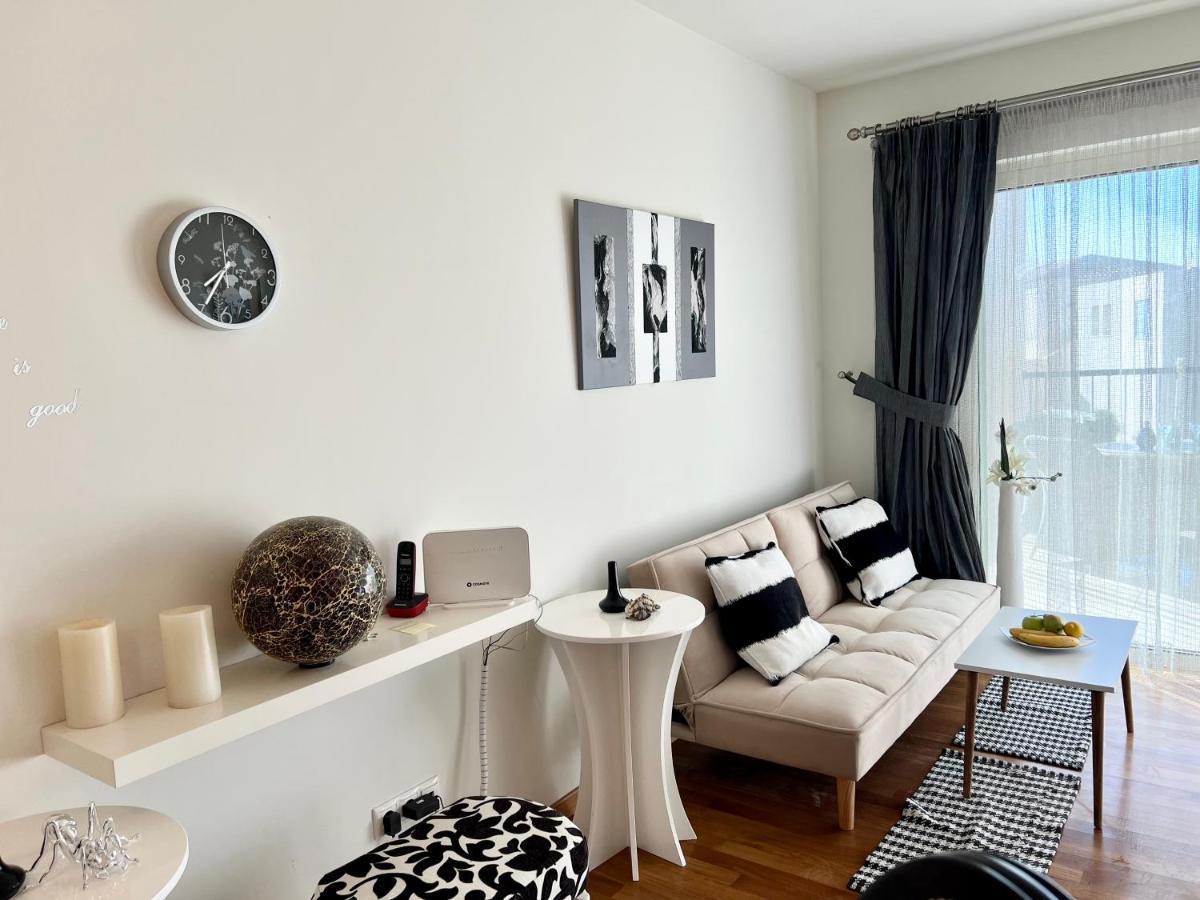 Odyssey Beach Front Apartment Chania  Bagian luar foto