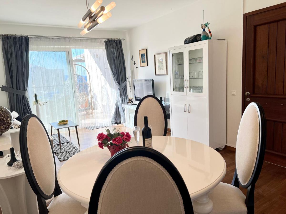 Odyssey Beach Front Apartment Chania  Bagian luar foto